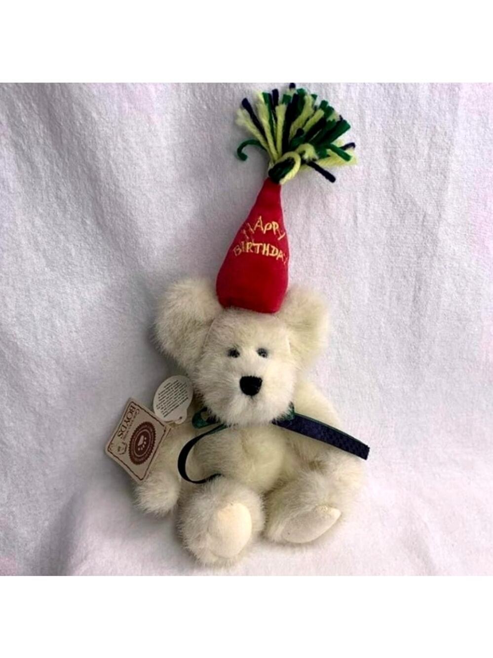 Boyds Collection 2001 Happy Birthday Bear Plush Off White w/Red Party Hat